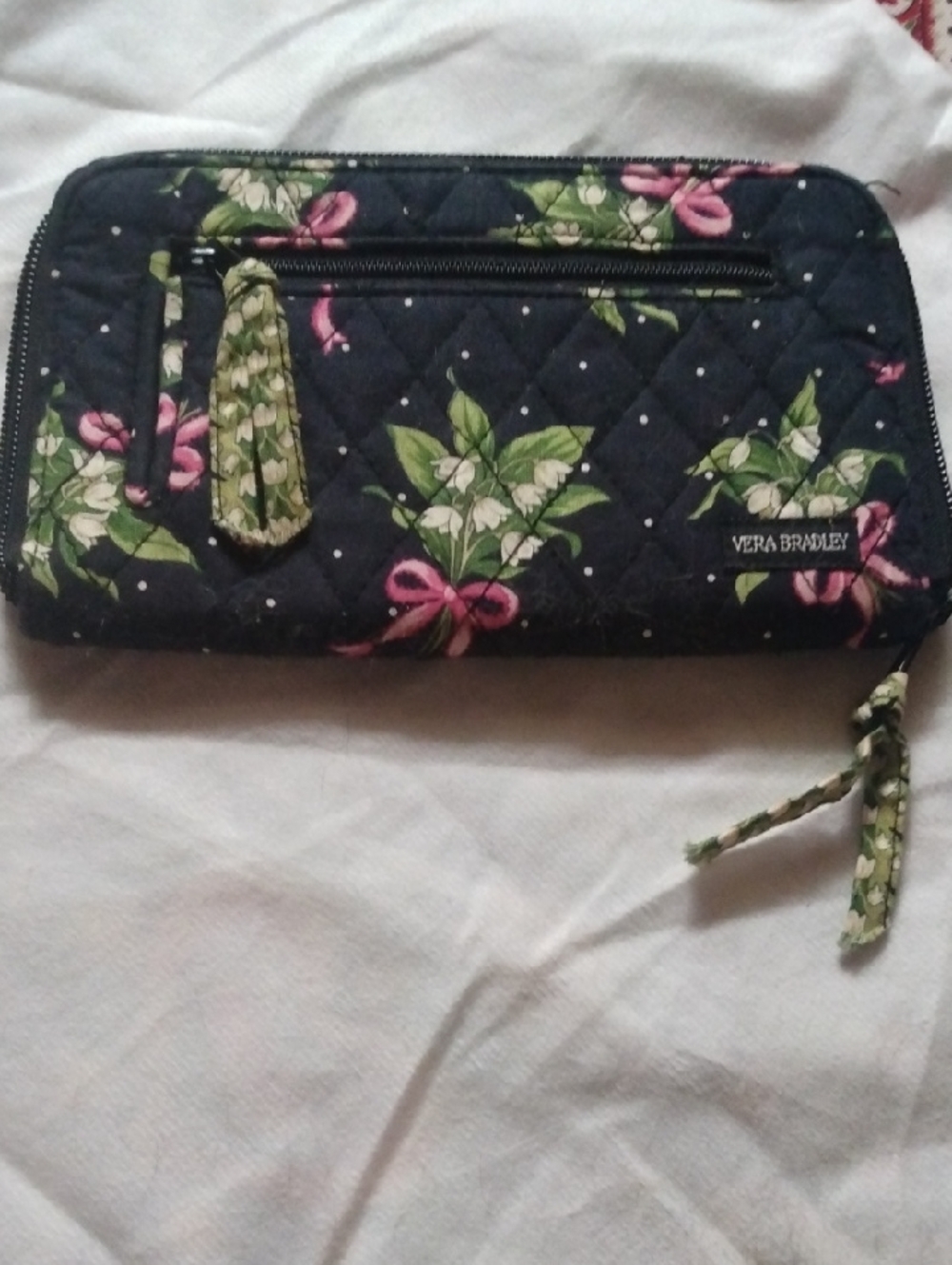 Vera Bradley Black Floral Quilted Zip Around Wristlet with Pink Bows